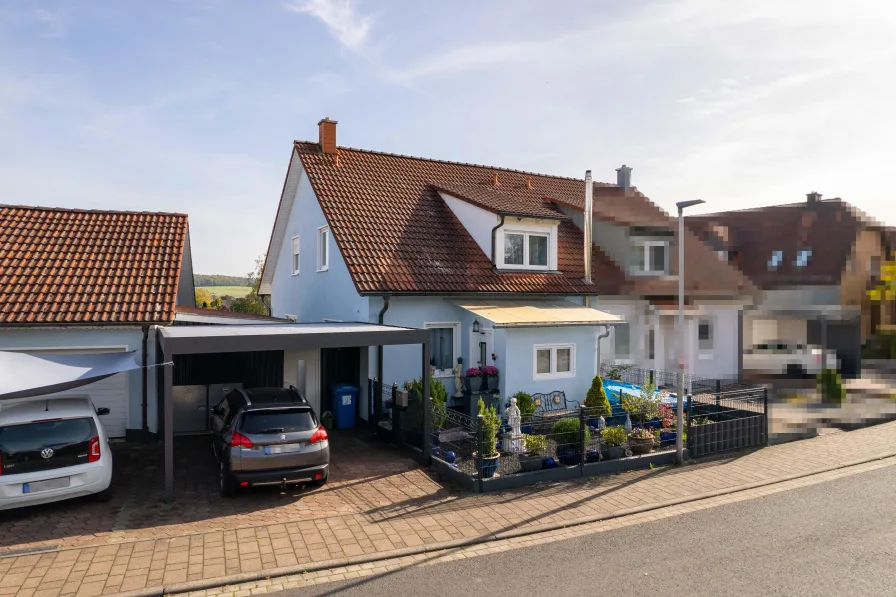 Fassade - Haus kaufen in Oberthulba - Hier entstehen Erinnerungen – Ihr neues Familienzuhause