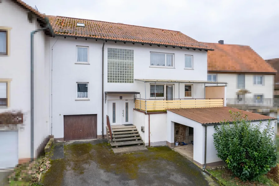 Außenansicht - Haus kaufen in Bad Kissingen - Handwerkertraum! Hier steckt Potenzial!