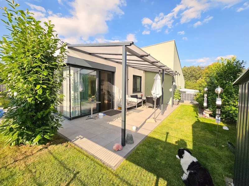 Gartenterrasse mit Pergola