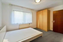 Schlafzimmer Teilmöbliert