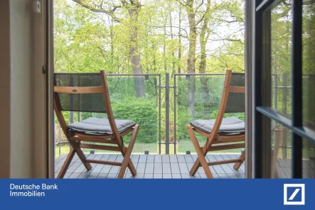 Balkonblick - Wohnung kaufen in Glienicke - Mit Traumblick: 2 Balkone und 1 Terrasse direkt am Kindelfließ
