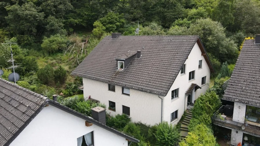 Ansicht - Wohnung kaufen in Bad Münstereifel - 3 Zimmer-Dachgeschosswohnung mit 2 weiteren wohnlich ausgebauten Räumen im Spitzboden 