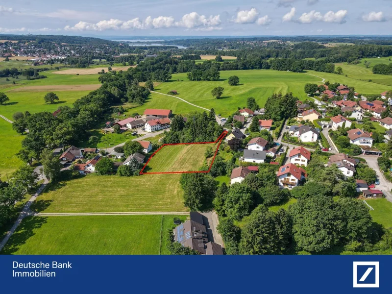 Blick Richtung Pilsensee - Grundstück kaufen in Seefeld - Attraktives Wohnbaugrundstück mit genehmigtem Vorbescheidfür vier freistehende Einfamilienhäuser