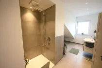 Badezimmer DG