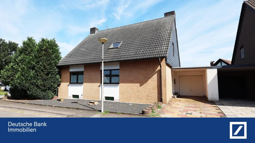 Hausfront - Haus kaufen in Viersen - Viersen-Heimer: Freistehendes Ein- bis Zweifamilienhaus mit Garten und Garage