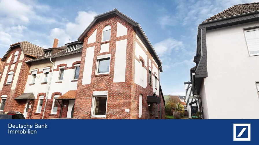 Hausfront - Haus kaufen in Viersen - VIE-Dülken: Reihenendhaus mit Sanierungsbedarf – Viel Potenzial für Handwerker