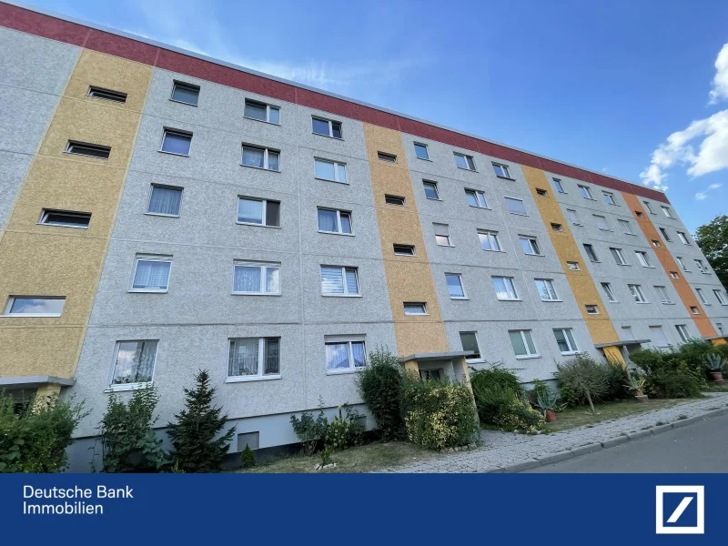 Hausansicht - Wohnung kaufen in Eisenberg - attraktive 3 Zimmer Wohnung zur Selbstnutzung oder Vermietung