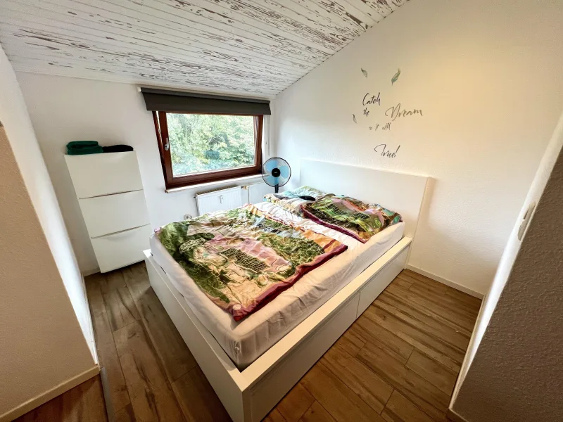 Schlafzimmer DG