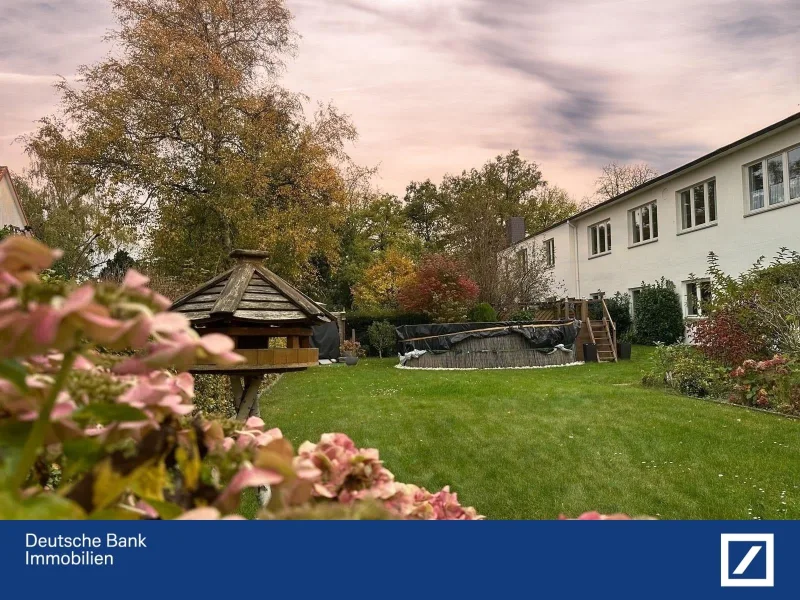 Gartenansicht - Haus kaufen in Bremen - Wohliges Familiennest...Solide Doppelhaushälfte in Bremen