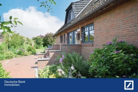 Eingangsbereich - Haus kaufen in Zarpen - Großzügiges Haus mit Einliegerwohnung auf liebevoll angelegtem Grundstück
