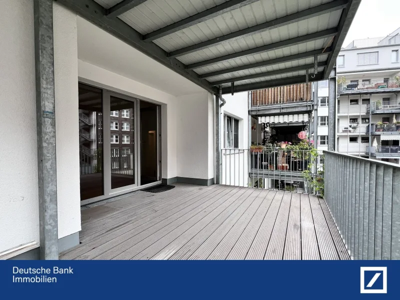 Balkon - Wohnung kaufen in Köln - Altstadt-Nord - Renovierte Wohnung mit großem Balkon und PKW-Stellplatz