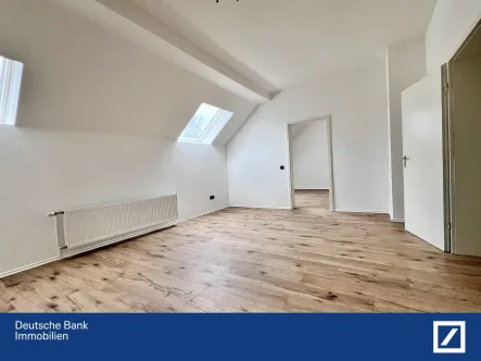 Wohnzimmer - Wohnung kaufen in Solingen - Kapitalanlage gesucht? - Dachgeschosswohnung in SG-Mitte