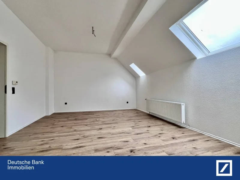 Wohnzimmer 1 - Wohnung kaufen in Solingen - Kapitalanlage gesucht? - Dachgeschosswohnung in SG-Mitte