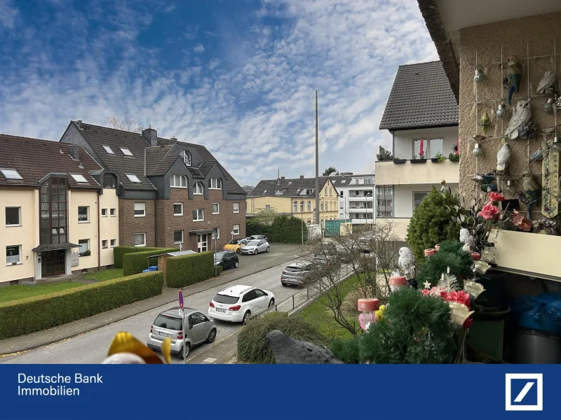 Loggia - Wohnung kaufen in Leichlingen - Charmante 3-Zimmer-Wohnung mit Loggia und Einzelgarage 