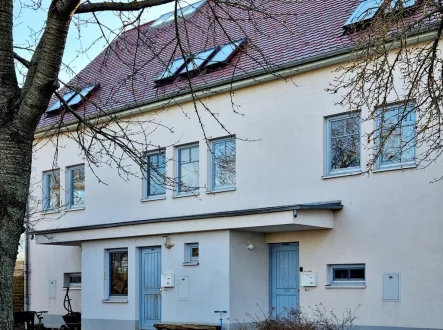 Hausansicht 2 - Haus kaufen in Großschwabhausen - Reihenmittelhaus mit Wohlfühlgarantie