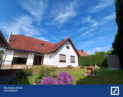 Ansicht - Haus kaufen in Ostseebad Binz - Platz für die ganze Familie im mondänen Binz mit Ferienvermietung 