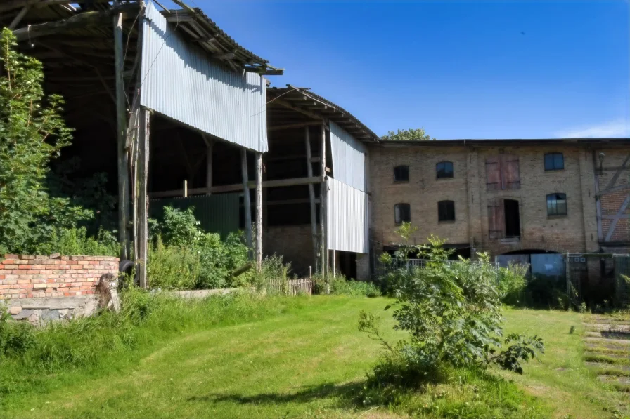 Sicht auf Stallung