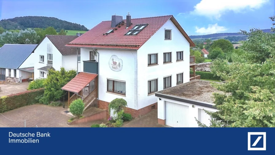 Ansicht NordWesten - Haus kaufen in Gemünden - Ganz viel Platz mit neuer Heizung und frisch ausgebautem Dachgeschoss  - Wohnen im Grünen!!