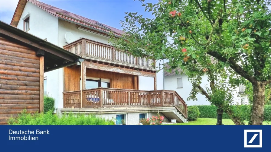 Blick vom Garten - Haus kaufen in Gemünden - Kapitalanlage oder Mehrgenerationenhaus - Sehr gepflegt, neues Dach und Heizung in Gemünden-Sehlen!