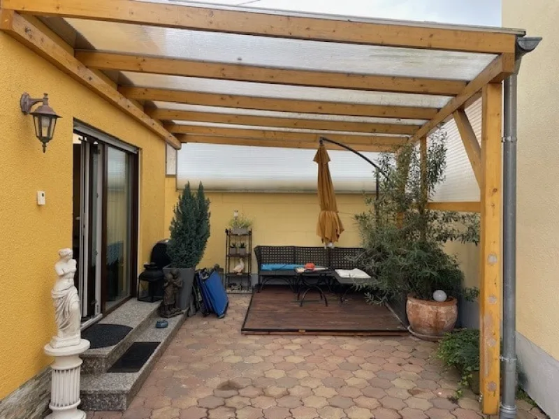 Überdachte Terrasse