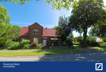 Vorderansicht - Haus kaufen in Lalendorf - Meine kleine Landhausperle 