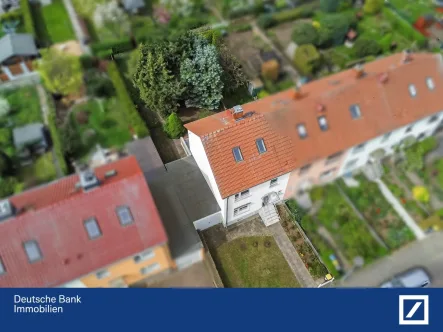 Luftbild - Haus kaufen in Magdeburg - Charmantes Haus mit Potenzial!