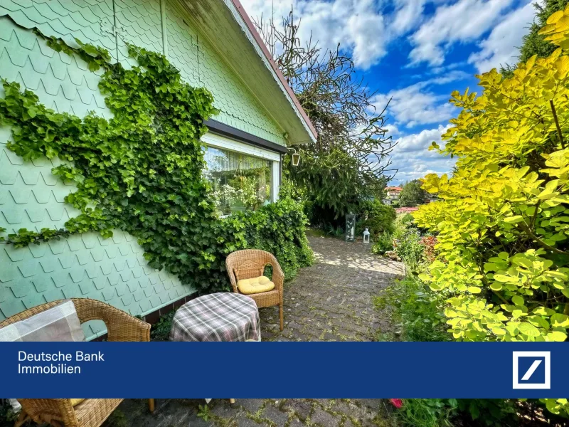 Bungalow Außenansicht - Haus kaufen in Ohrdruf - Auszeit im Panorama-Traum