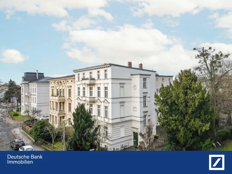 Hausansicht Vorderhaus - Wohnung kaufen in Potsdam - *Historisches Wohnflair mit Charme und Potenzial*