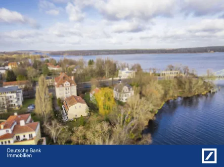 Luftbild von Glienicker Lake - Haus kaufen in Potsdam - "Elegantes Reihenendhaus mit großem Garten & traumhaftem Blick auf die Glienicker Lake"