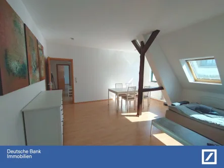 Wohnzimmer I - Wohnung kaufen in Leipzig - Dachgeschosswohnung für Eigenbedarf mit Ausbaupotential