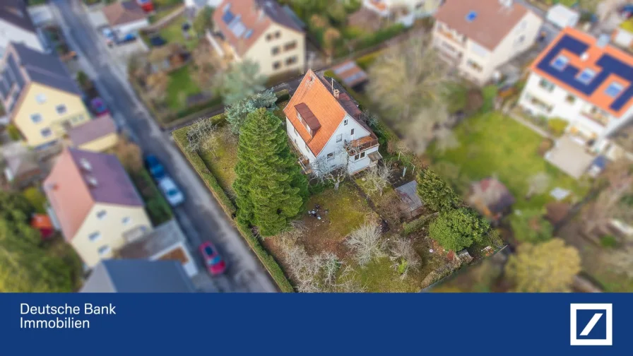 Blick Süd-Ost - Grundstück kaufen in Böblingen - Traumhaftes Baugrundstück mit Altbestand in Top-Lage zu verkaufen