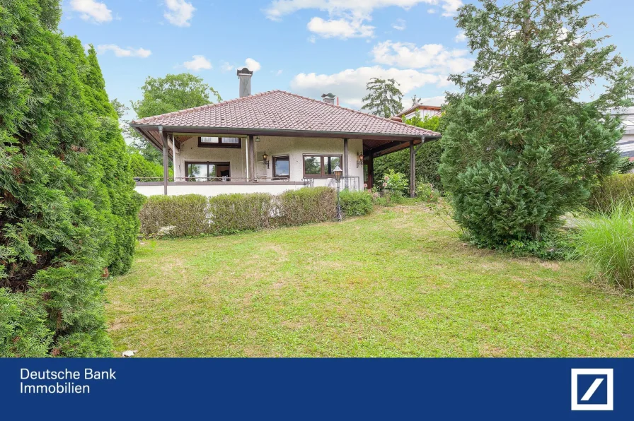 Außenansicht - Haus kaufen in Sindelfingen - Traumhaftes Anwesen in der Landhaussiedlung