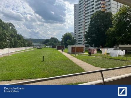 Aussicht BAlkon - Wohnung kaufen in Sindelfingen - Alles tiptop - Sie können sofort einziehen !