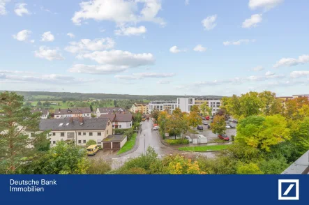 Aussicht erster Balkon - Wohnung kaufen in Waldenbuch - Idyllische 4-Zimmer-Wohnung mit Blick auf den Schönbuch und die Alb