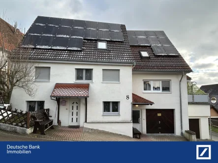 Frontansicht - Haus kaufen in Altensteig - Rendite höher als 5% und Potential nach oben!