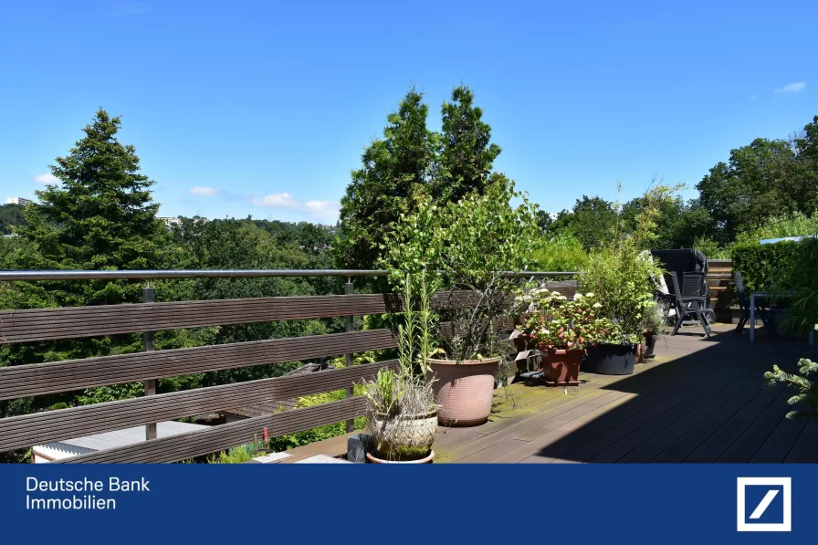 Terrasse - Haus kaufen in Wuppertal - Willkommen in Ihrem neuen Zuhause mit traumhaftem Weitblick!