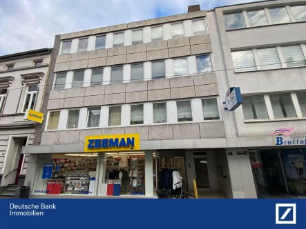 Vorderansicht - Haus kaufen in Krefeld - KR-Uerdingen-WGH (4-FH + Ladenlokal) in zentraler Lage (Fußgängerzone)+ ggf.mögliches Baugrundstück!