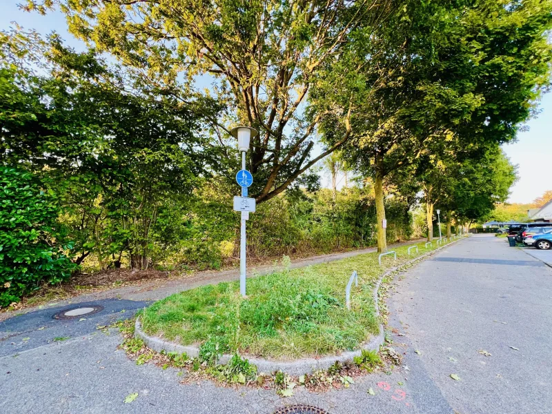 Sackgasse mit Fuß-Radweg.