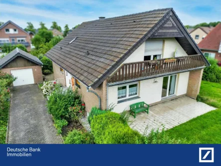 Front - Haus kaufen in Erwitte - Einfamilienhaus zur Sanierung in exponierter Lage im Kurort - Bad Westernkotten + Baufenster!