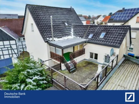 Dach-Terrasse - Haus kaufen in Erwitte - Modernisiertes und energieeffizientes Einfamilienhaus mit Anl.-Wohnung u. traumhafter Dachterrasse!