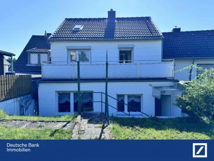 Rückansicht - Haus kaufen in Brühl - Familie aufgepasst, schönes Einfamilienhaus  in Brühl-Badorf