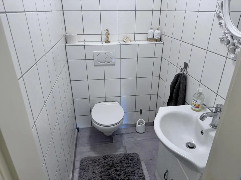 Gäste WC OG