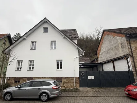 Hausansicht - Haus kaufen in Kraichtal - Charmantes Wohnhaus  in Gochsheim