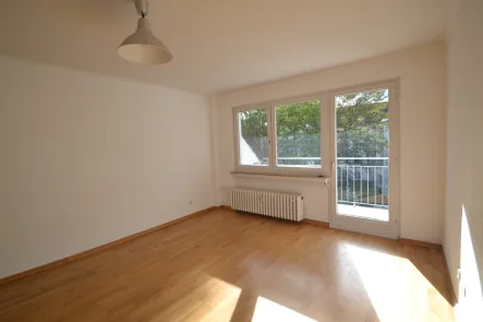  - Wohnung kaufen in Bonn - Lichtdurchflutete 4-Zimmer Wohnung im Herzen Bonns!Zusätzlich 2 Räume im DG (ca. 33 m²)!