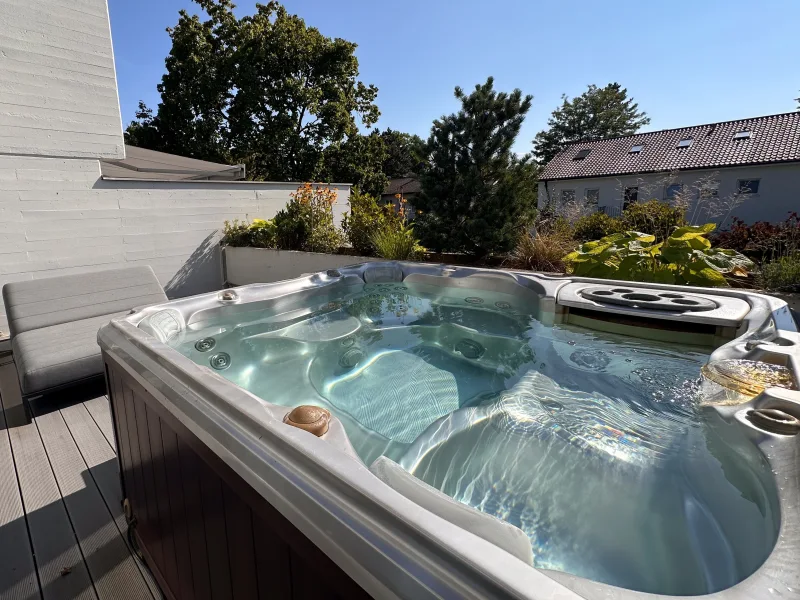 Jacuzzi auf Dachterrasse