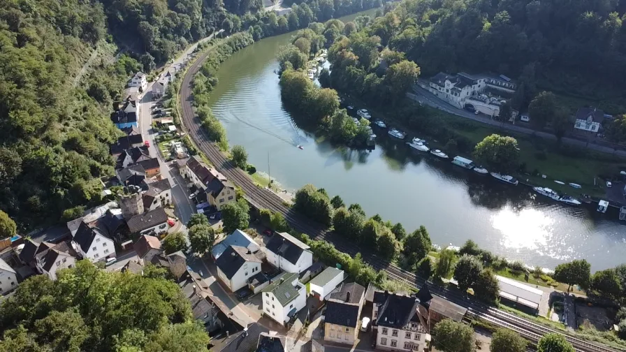 Blick auf die Lahn