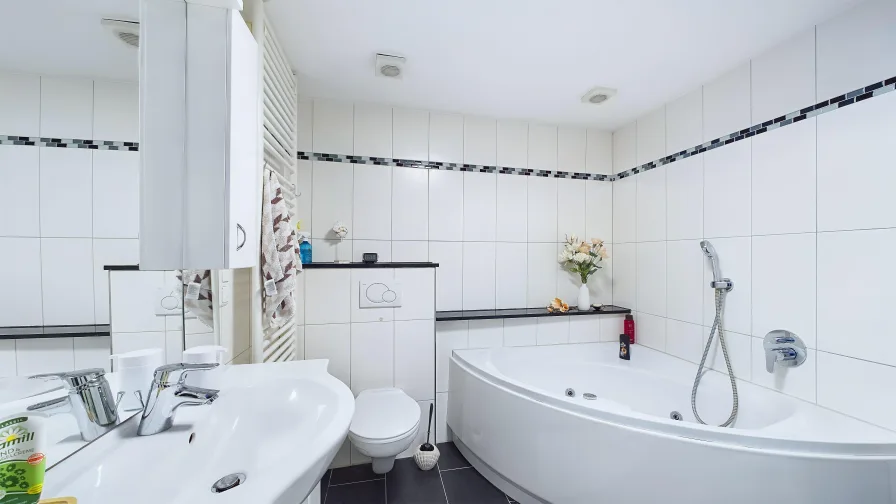 Modernes Badezimmer 