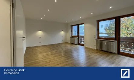 Wohnzimmer - Wohnung mieten in Friedrichsdorf - Helle 3-Zimmer-Wohnung mit Balkon – Ihr neues Zuhause wartet!