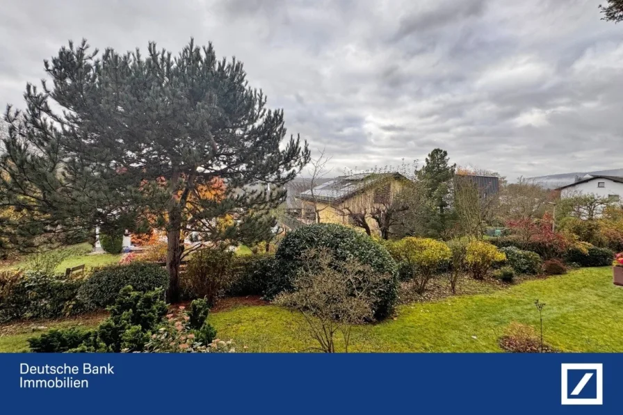 Aussicht - Wohnung kaufen in Friedrichsdorf - Großzügige 5 ZW-Maisonette in beliebter Lage 