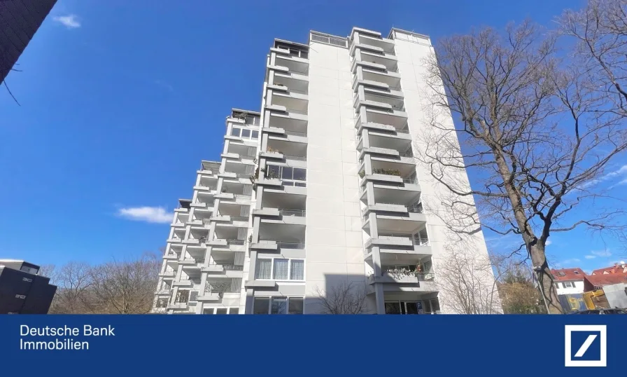 Außenansicht - Wohnung kaufen in Friedrichsdorf - Friedrichsdorf - Hochwertig renovierte 2-Zimmer-Wohnung mit großzügiger Loggia 